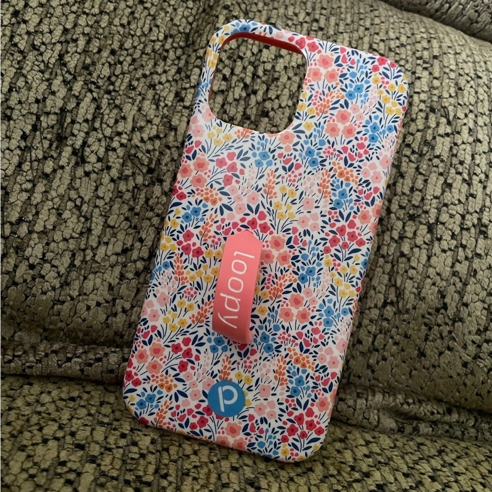 iPhone 12/12 pro Loopy Case
